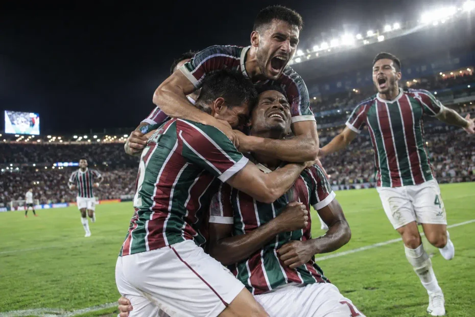 Jogadores comemoram vaga na semifinal da Copa Libertadores 2026 apos jogo contra o Platense
