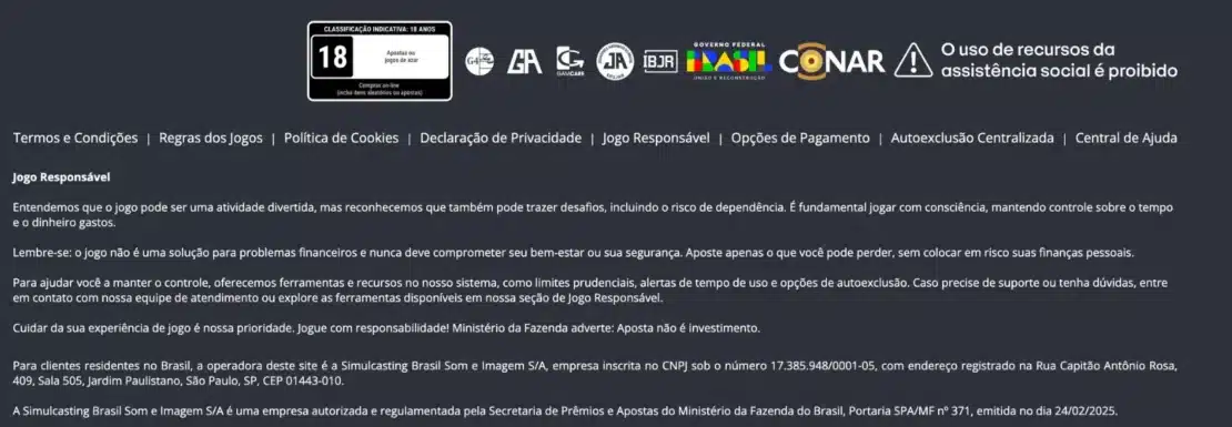 Rodapé da Betsson com os selos G4, GamCare, IBJR e CONAR e o texto legal da Simulcasting Brasil Som e Imagem com CNPJ e portaria